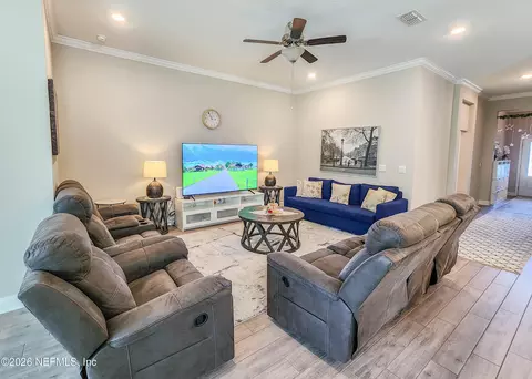 Living - 617 Narvarez Ave, Saint Augustine, FL 32084 photo 2 of 2