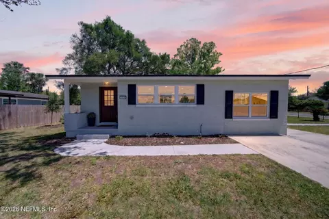 401 Skate Rd, Atlantic Beach, FL 32233