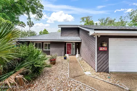 1826 Tierra Verde Dr, Atlantic Beach, FL 32233