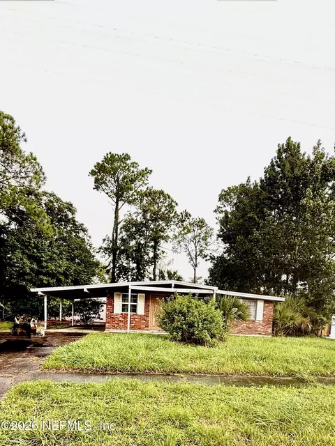 2930 Loran Dr N, Jacksonville, FL 32216