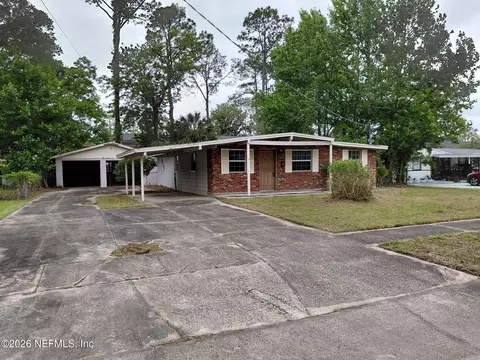 2930 Loran Dr N, Jacksonville, FL 32216