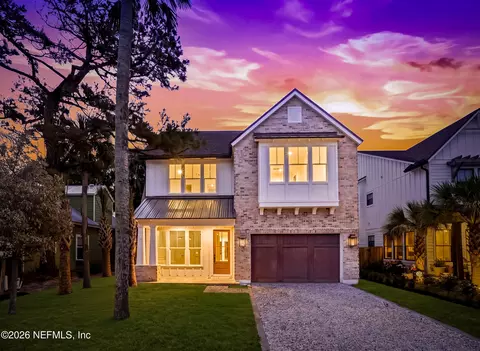 340 9th St, Atlantic Beach, FL 32233