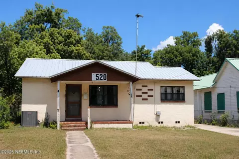 1520 President St, Palatka, FL 32177