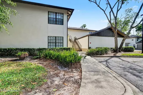 10150 Belle Rive Blvd #402, Jacksonville, FL 32256