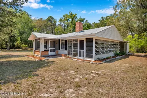 Exterior - 166 Hernando Dr, Florahome, FL 32140 photo 4 of 9