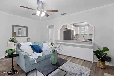 Living - 166 Hernando Dr, Florahome, FL 32140 photo 4 of 6