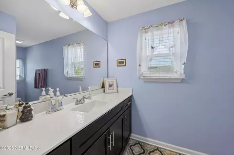 Bath - 96017 Breezeway Ct, Yulee, FL 32097 photo 3 of 5