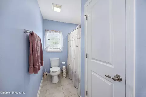 Bath - 96017 Breezeway Ct, Yulee, FL 32097 photo 4 of 5