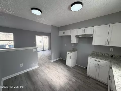 761 Trekker St, Jacksonville, FL 32216