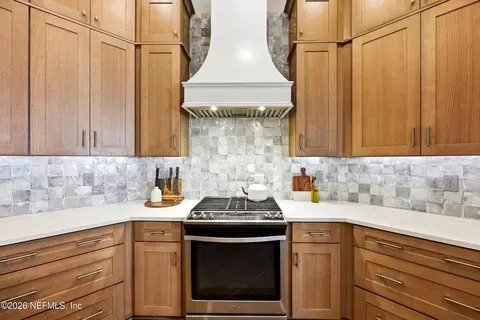 Kitchen - 125 Parkside Dr, Saint Augustine, FL 32095 photo 2 of 4