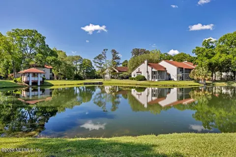 2001 Wood Hill Dr, Jacksonville, FL 32256
