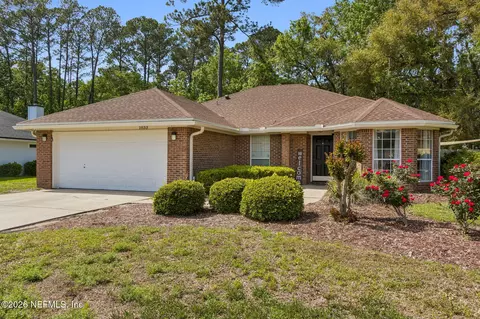 1033 Whirlaway Cir N, Jacksonville, FL 32218