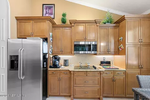 Kitchen - 521 Olympic Cir, Saint Augustine, FL 32092 photo 2 of 3