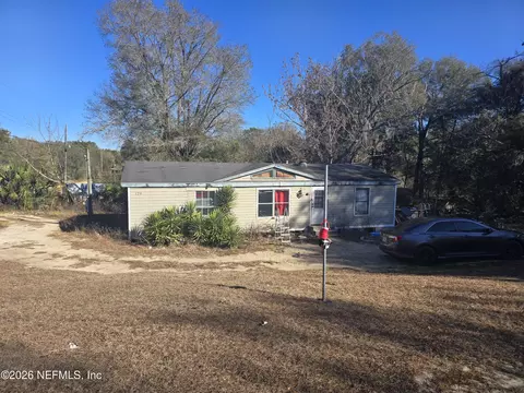 120 Cline Ave, Interlachen, FL 32148