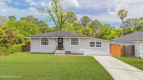7709 Paschal St, Jacksonville, FL 32220