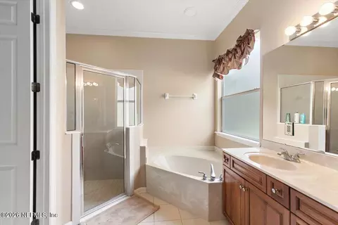 Bath - 1330 Castle Pines Cir, Saint Augustine, FL 32092 photo 2 of 2