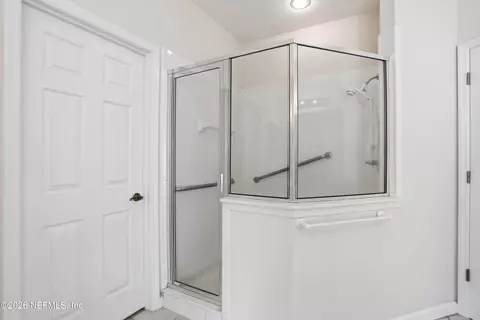 Bath - 129 S Beach Dr, Saint Augustine, FL 32084 photo 3 of 4