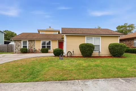2550 Oakview Dr, Jacksonville, FL 32246