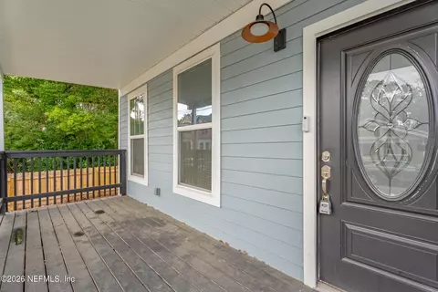 Exterior - 115 W 16th St, Jacksonville, FL 32206 photo 3 of 7