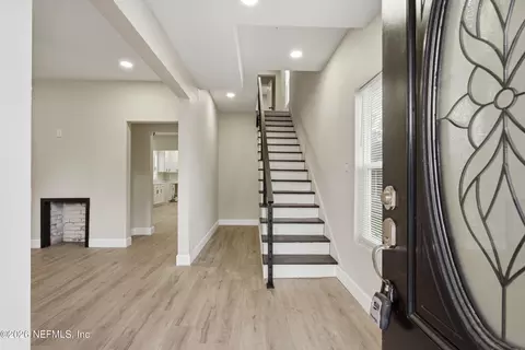 Entry Way - 115 W 16th St, Jacksonville, FL 32206 photo 1 of 2
