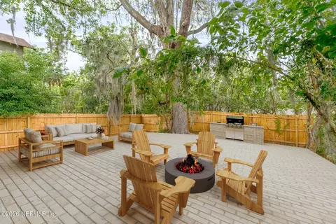 Exterior - 115 W 16th St, Jacksonville, FL 32206 photo 5 of 7