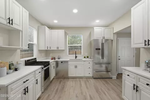 Kitchen - 115 W 16th St, Jacksonville, FL 32206 photo 1 of 2
