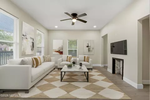 Living - 115 W 16th St, Jacksonville, FL 32206 photo 1 of 11