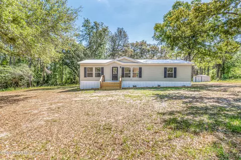 18937 Crews Rd, Glen Saint Mary, FL 32040