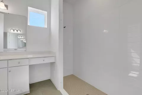 Bath - 63 Ribera Dr, Flagler Beach, FL 32136 photo 1 of 4