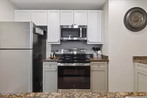 Kitchen - 965 Registry Blvd #202, Saint Augustine, FL 32092 photo 2 of 2