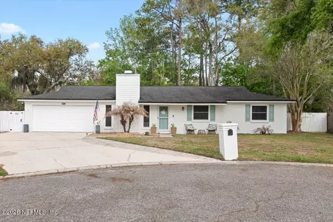 578 Peregrine Ct, Jacksonville, FL 32225