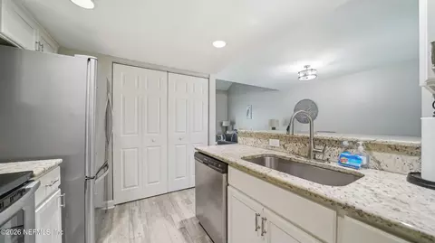Kitchen - 3904 Windjammer Ln, Saint Augustine, FL 32084 photo 2 of 3
