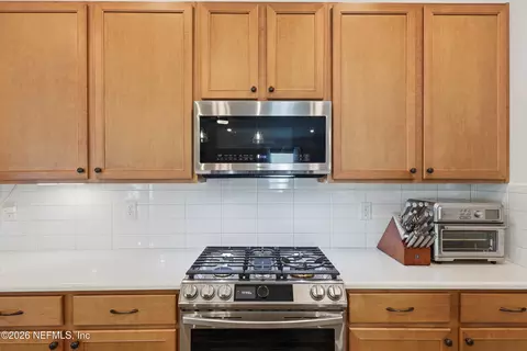 Kitchen - 431 Bluejack Ln, Saint Augustine, FL 32095 photo 5 of 9