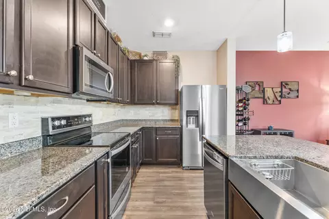 Kitchen - 112 Great Star Ct, Saint Augustine, FL 32086 photo 2 of 2