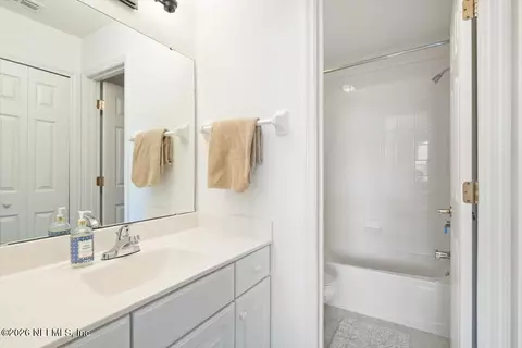 Bath - 903 Garrison Dr, Saint Augustine, FL 32092 photo 8 of 9
