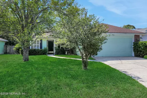 2010 Las Brisas Way W, Jacksonville, FL 32224
