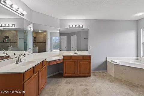 Bath - 821 Crystal Spring Way, Saint Augustine, FL 32092 photo 4 of 8