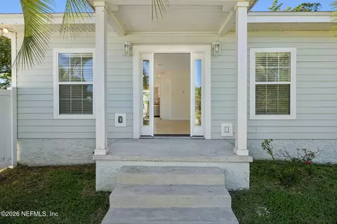 Exterior - 75125 Edwards Rd, Yulee, FL 32097 photo 7 of 10
