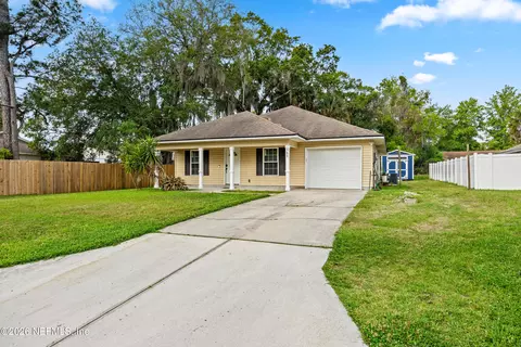 363 Roberts St N, Green Cove Springs, FL 32043