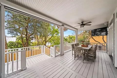 Exterior - 1271 E Coast Dr, Atlantic Beach, FL 32233 photo 6 of 9