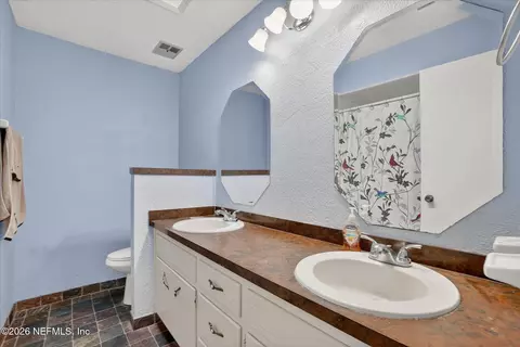 Bath - 564 Gulfstream Trl E, Orange Park, FL 32073 photo 1 of 2
