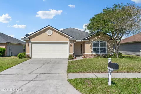 6933 Southern Oaks Dr W, Jacksonville, FL 32244