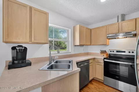 Kitchen - 228 River Island Cir, Saint Augustine, FL 32095 photo 2 of 4