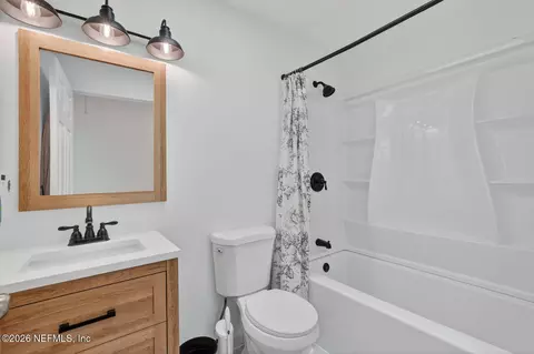 Bath - 228 River Island Cir, Saint Augustine, FL 32095 photo 2 of 2