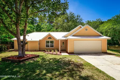 1225 Bee St N, Orange Park, FL 32065