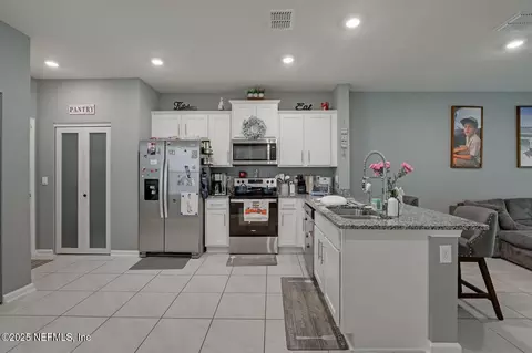 Kitchen - 201 Talulla Trl, Saint Augustine, FL 32095 photo 2 of 4
