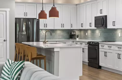 Kitchen - 502 Twenty-first St, Saint Augustine, FL 32084 photo 6 of 14