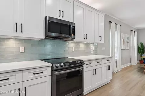 Kitchen - 502 Twenty-first St, Saint Augustine, FL 32084 photo 11 of 14