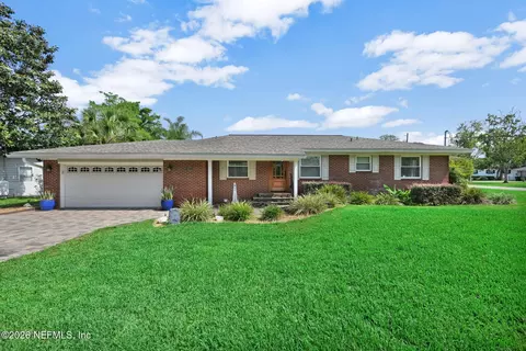 4173 Sunset Ln S, Jacksonville, FL 32257