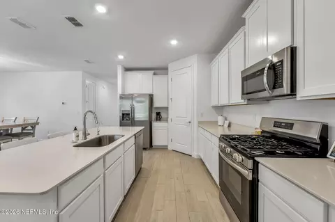 Kitchen - 25 Neighbor Ct, Saint Augustine, FL 32092 photo 4 of 4